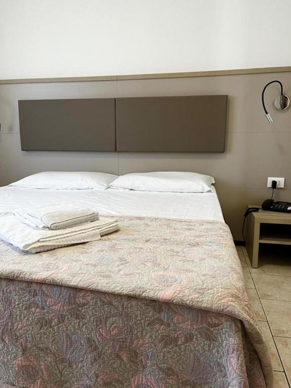 Hotel Villa Augusta غرادو المظهر الخارجي الصورة