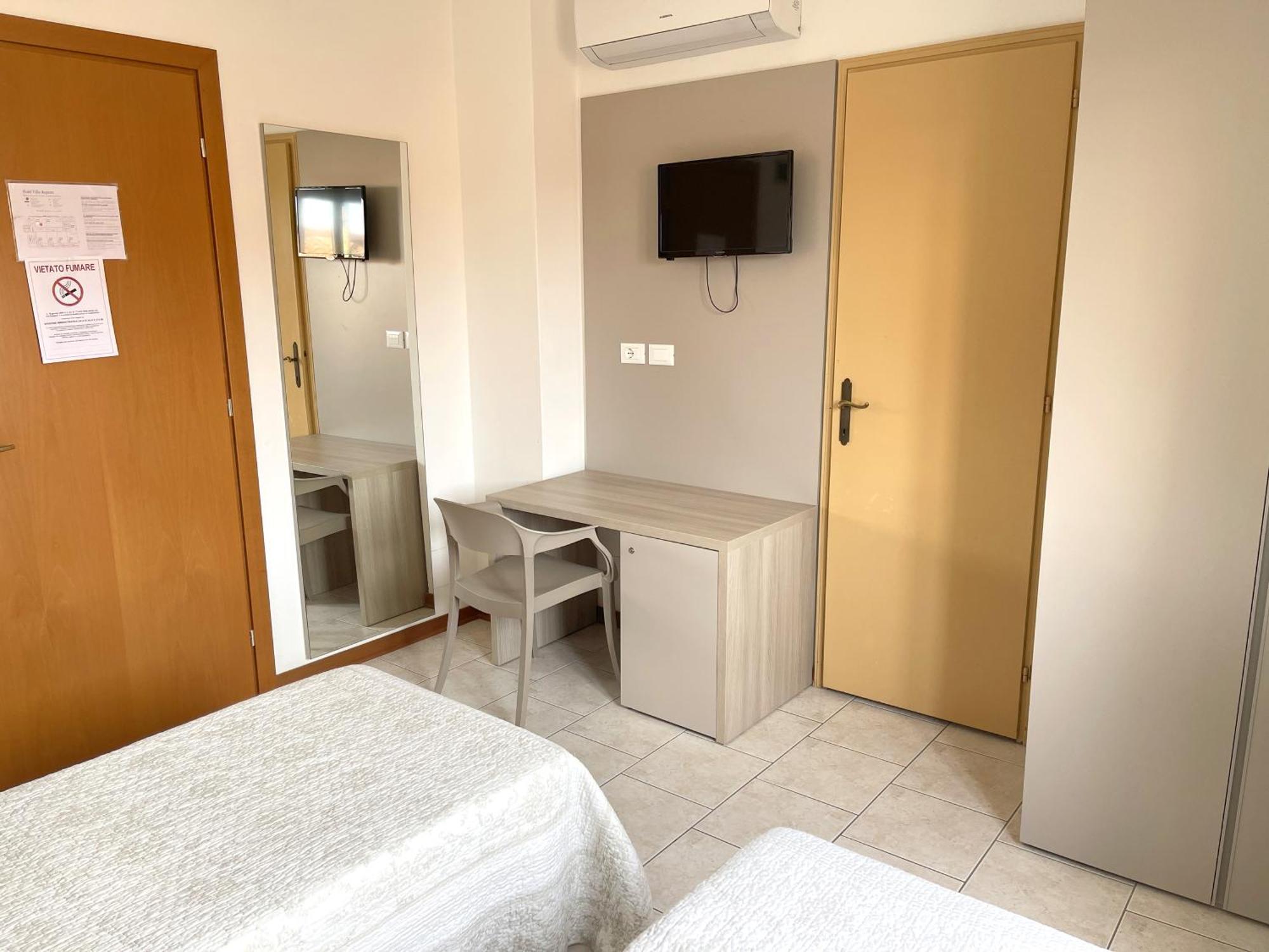 Hotel Villa Augusta غرادو المظهر الخارجي الصورة
