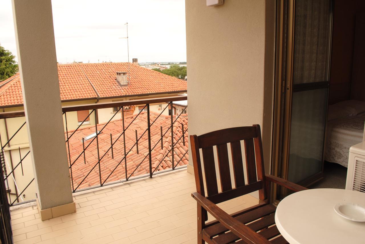 Hotel Villa Augusta غرادو المظهر الخارجي الصورة